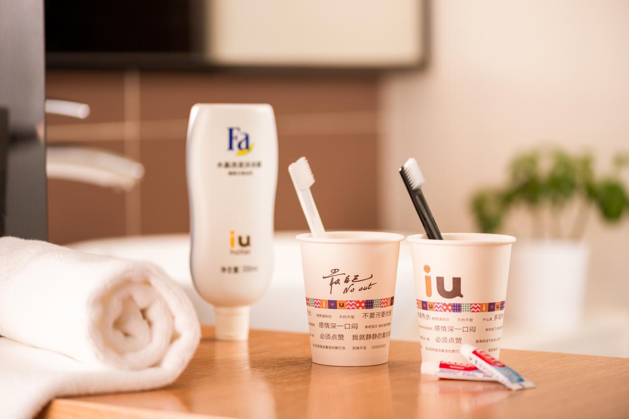 Iu Hotel Urumqi Shinianzi Bus Station Buitenkant foto